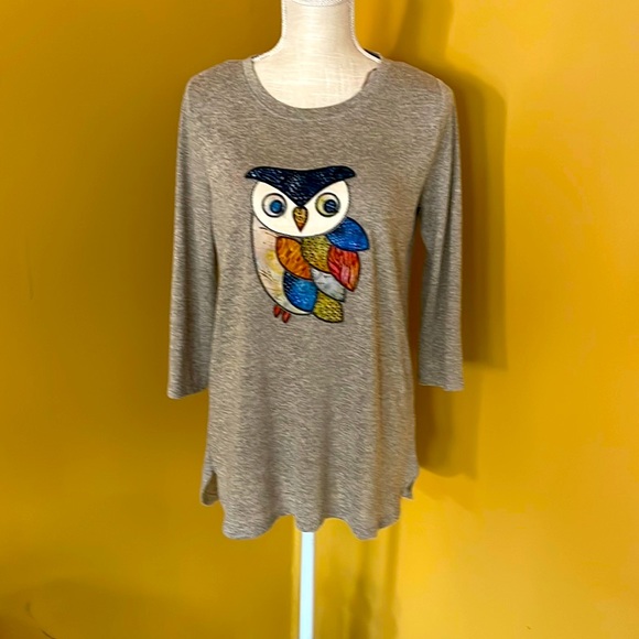 Top - Picture 1 of 2